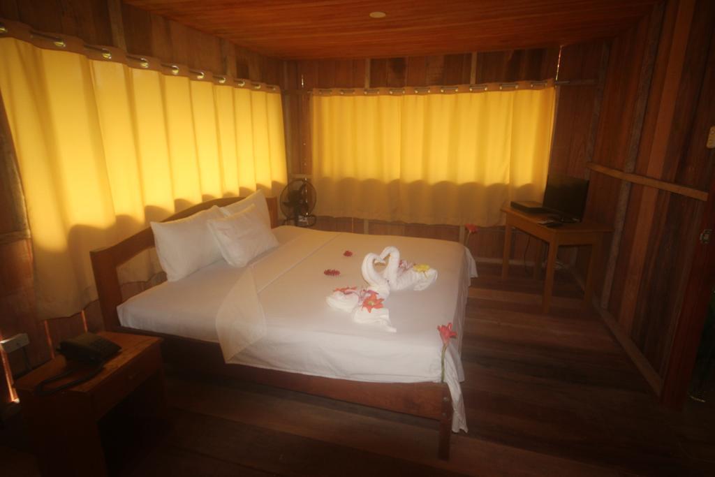Amazon Rainforest Lodge Padre Cocha Eksteriør bilde